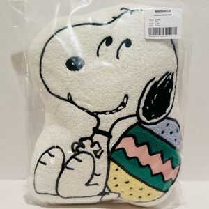 Peanuts NWT Snoopy Easter Egg 15 x 17 Pillow